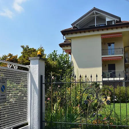 In A Prime Location On Maggiore Apartment Verbania