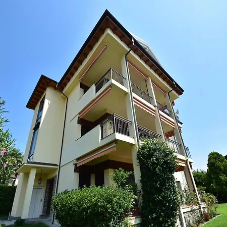 公寓 In A Prime Location On Maggiore *