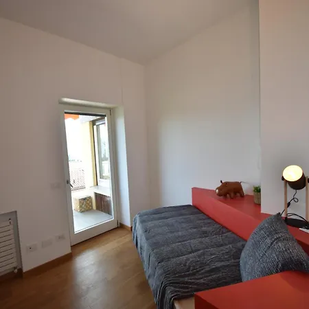 In A Prime Location On Maggiore Verbania