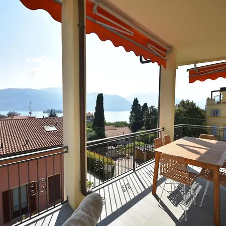 In A Prime Location On Maggiore 公寓 韦尔巴尼亚