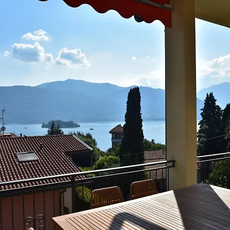 In A Prime Location On Maggiore Apartment Verbania