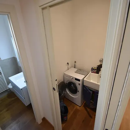 In A Prime Location On Maggiore Apartment *
