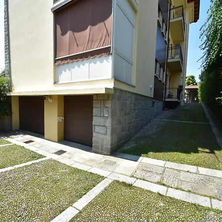 公寓 In A Prime Location On Maggiore *